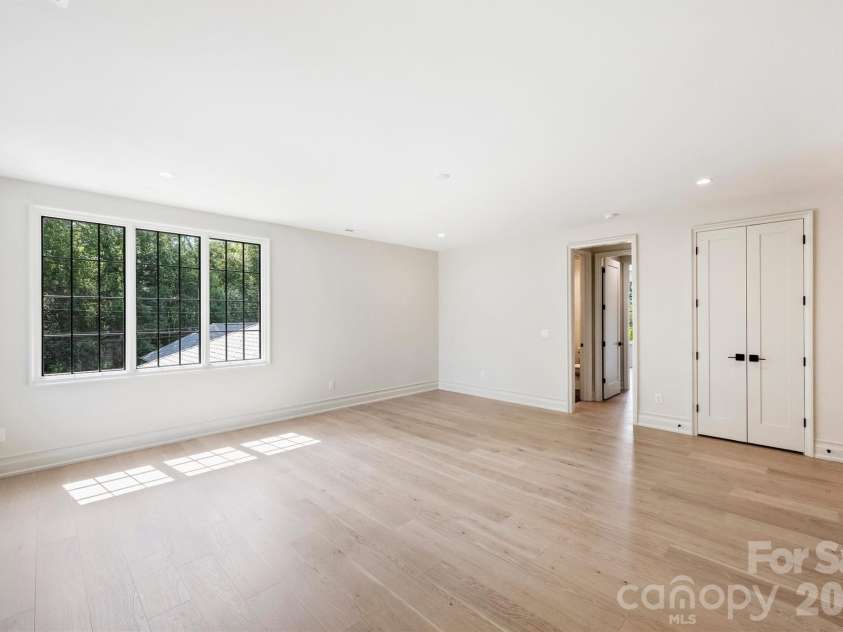 853 Wriston Place, Charlotte, NC 28209.  MLS# CAR4425888, YatesRealty ID 53034. 