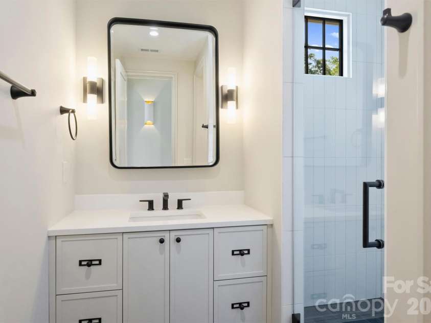 853 Wriston Place, Charlotte, NC 28209.  MLS# CAR4425888, YatesRealty ID 53034. 