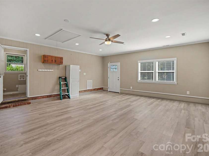 1762 Highway 55 Highway, Clover, SC 29710.  MLS# CAR4428514, YatesRealty ID 53036. 
