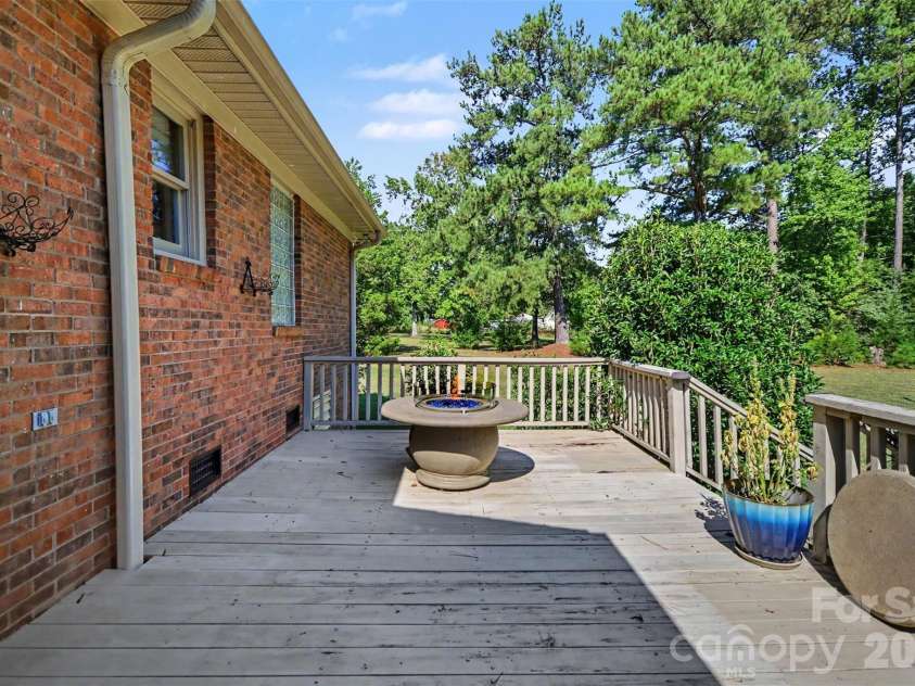 1762 Highway 55 Highway, Clover, SC 29710.  MLS# CAR4428514, YatesRealty ID 53036. 