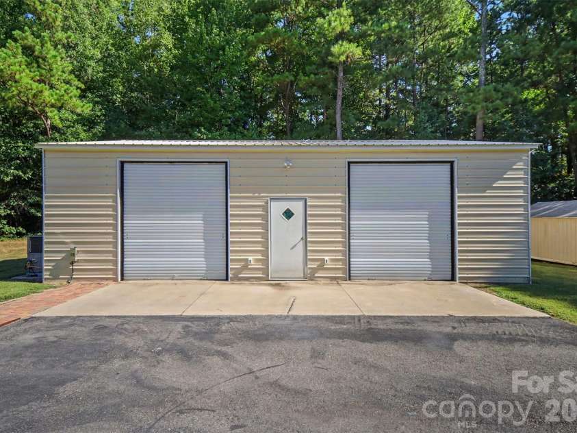 1762 Highway 55 Highway, Clover, SC 29710.  MLS# CAR4428514, YatesRealty ID 53036. 