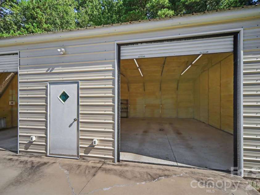 1762 Highway 55 Highway, Clover, SC 29710.  MLS# CAR4428514, YatesRealty ID 53036. 