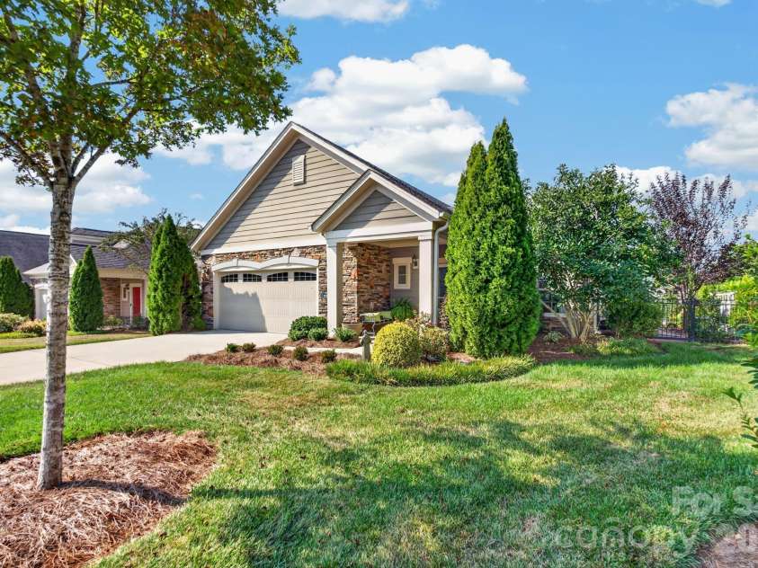 1313 Haywood Park Drive, Marvin, NC 28173.  MLS# CAR4427675, YatesRealty ID 53037. 