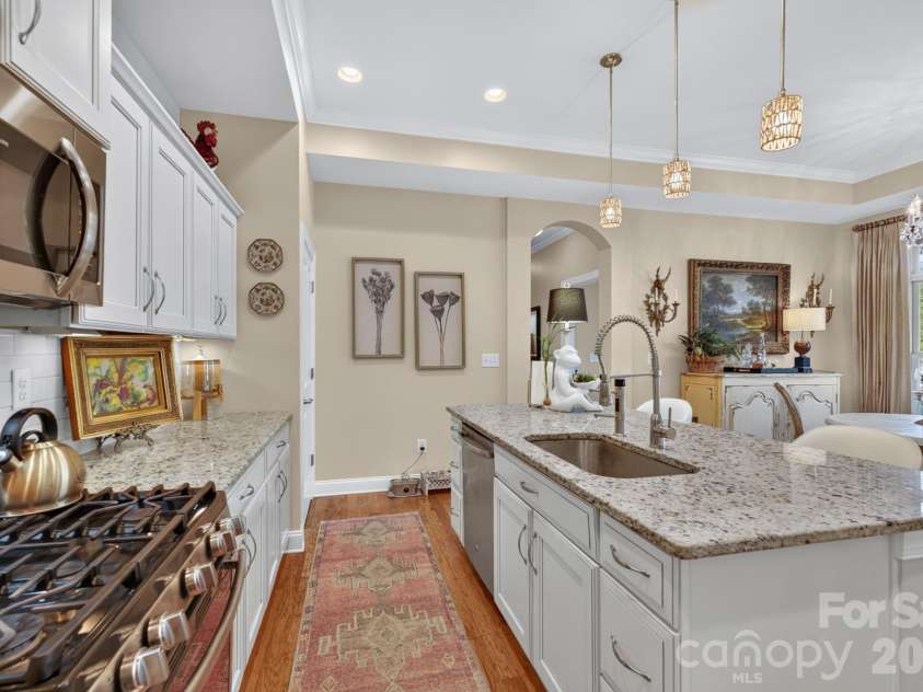 1313 Haywood Park Drive, Marvin, NC 28173.  MLS# CAR4427675, YatesRealty ID 53037. 