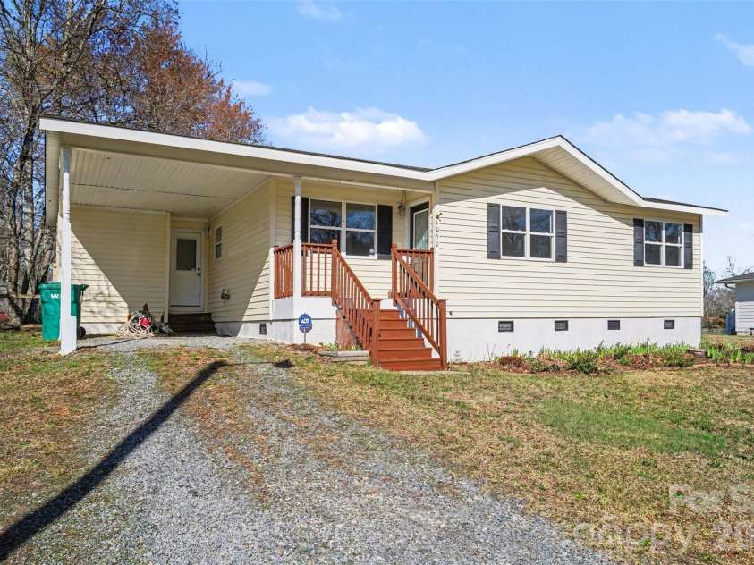 1050 Legion Club Road, Salisbury, NC 28146.  MLS# CAR4359452, YatesRealty ID 5304. 