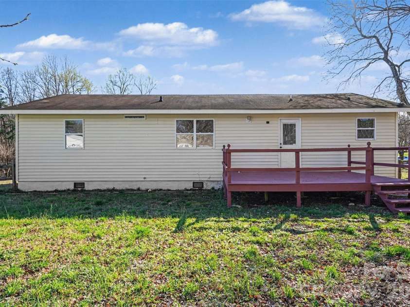 1050 Legion Club Road, Salisbury, NC 28146.  MLS# CAR4359452, YatesRealty ID 5304. 