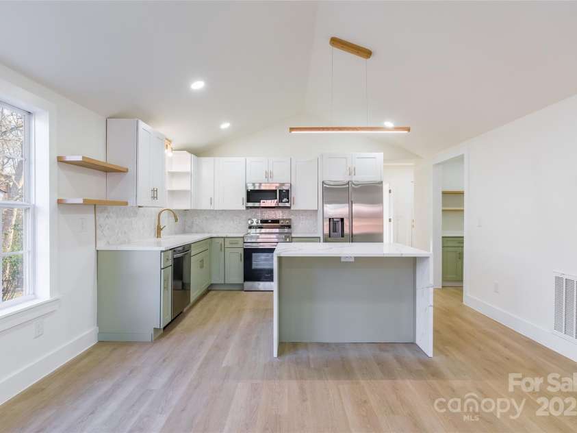 518 Joe Louis Street, Fort Mill, SC 29715.  MLS# CAR4329982, YatesRealty ID 53040. 