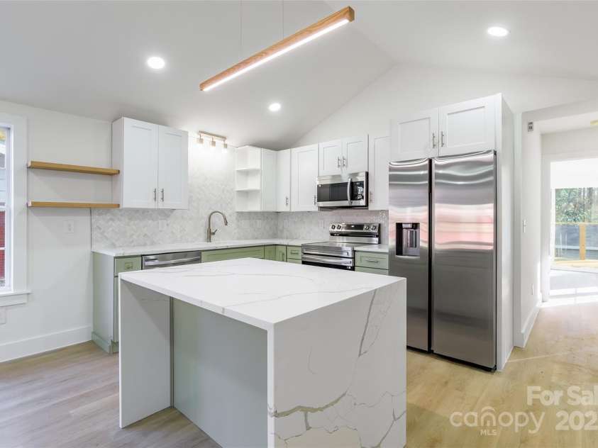 518 Joe Louis Street, Fort Mill, SC 29715.  MLS# CAR4329982, YatesRealty ID 53040. 