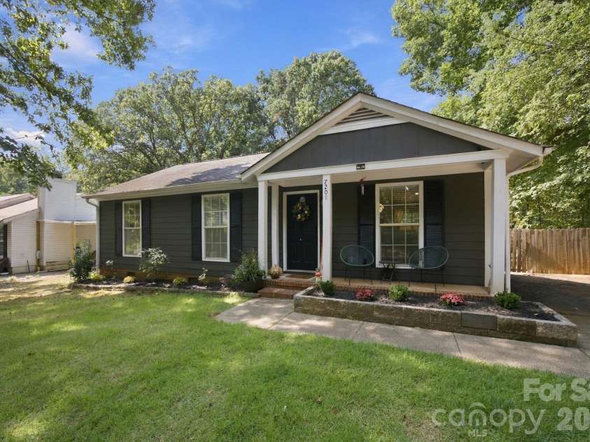 7201 Lancashire Drive, Mint Hill, NC 28227.  MLS# CAR4428449, YatesRealty ID 53040. 