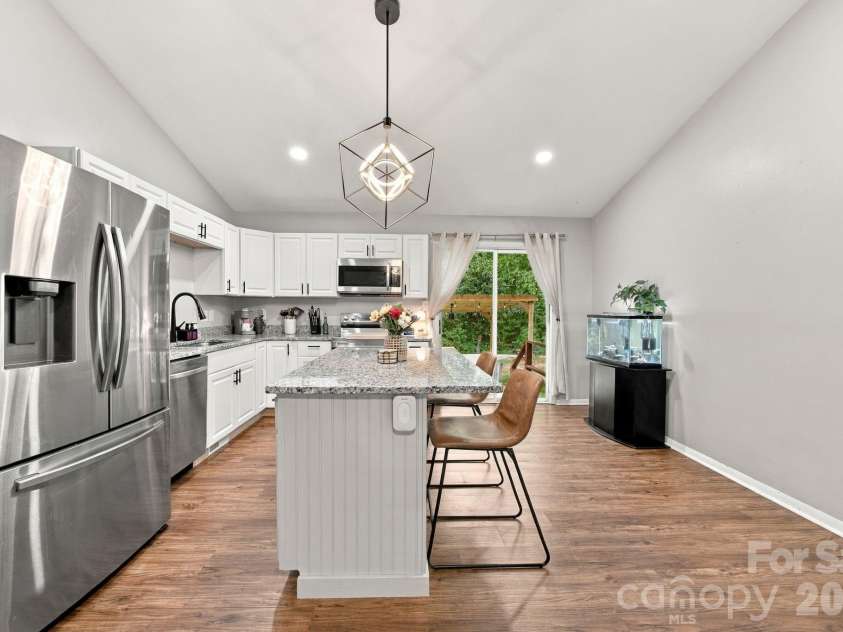 7201 Lancashire Drive, Mint Hill, NC 28227.  MLS# CAR4428449, YatesRealty ID 53040. 