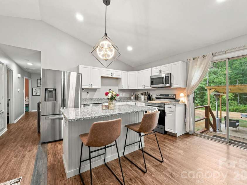 7201 Lancashire Drive, Mint Hill, NC 28227.  MLS# CAR4428449, YatesRealty ID 53040. 
