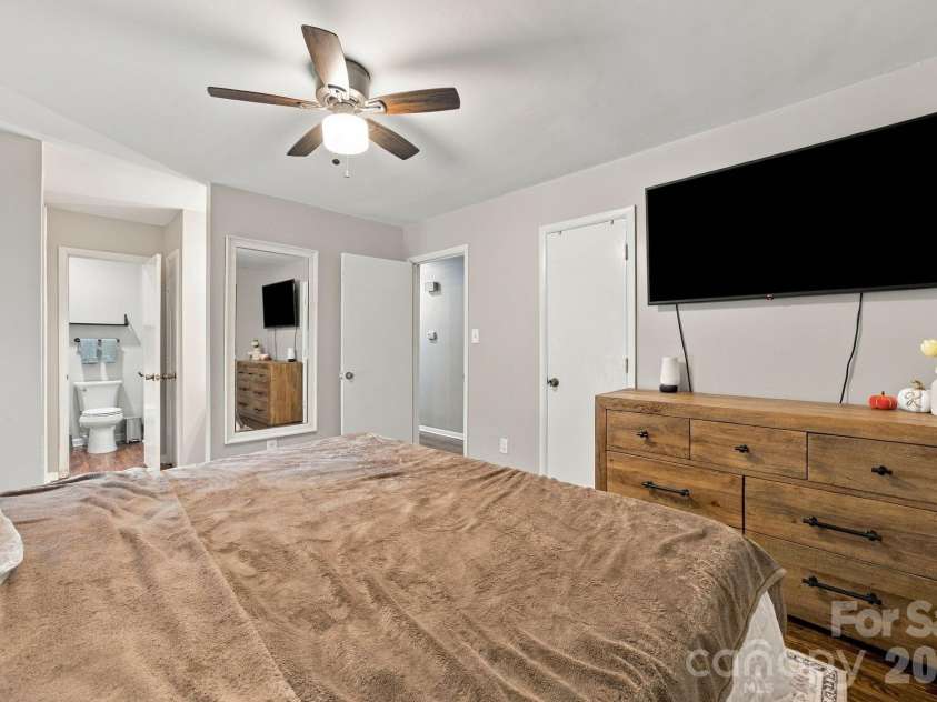 7201 Lancashire Drive, Mint Hill, NC 28227.  MLS# CAR4428449, YatesRealty ID 53040. 