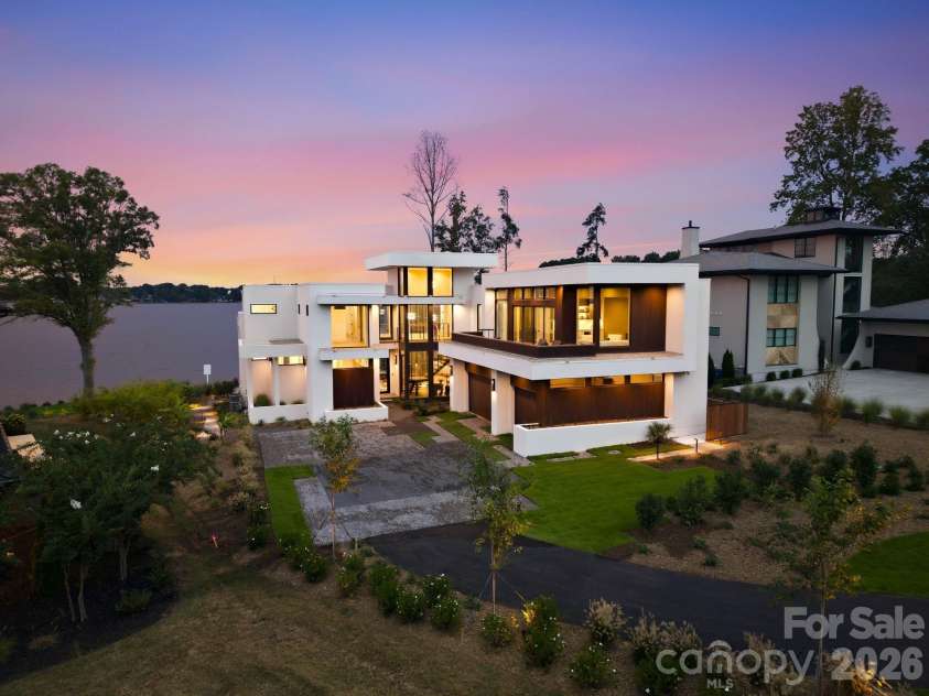 136 Potomac Lane, Mooresville, NC 28117.  MLS# CAR4426026, YatesRealty ID 53043. 