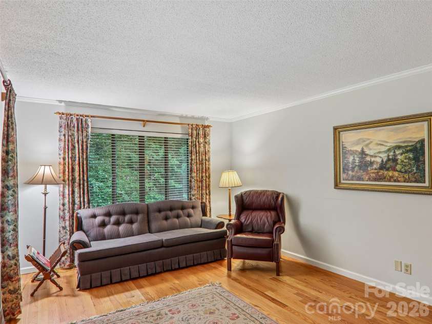 126 Brandon Road, Hendersonville, NC 28739.  MLS# CAR4428341, YatesRealty ID 53044. Den