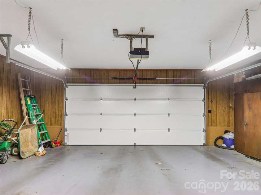 126 Brandon Road, Hendersonville, NC 28739.  MLS# CAR4428341, YatesRealty ID 53044. Two car garage