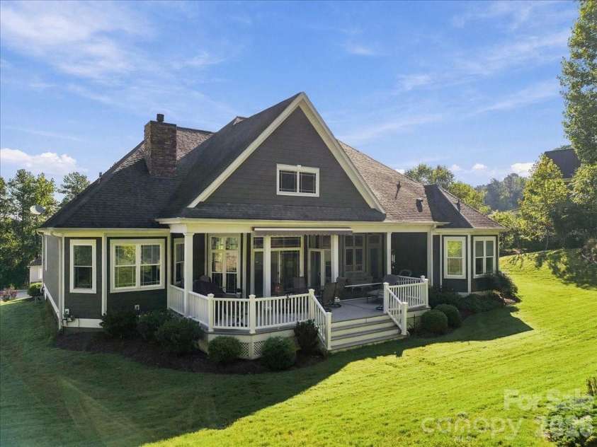 9 Tee Box Lane, Travelers Rest, SC 29690.  MLS# CAR4425909, YatesRealty ID 53045. 