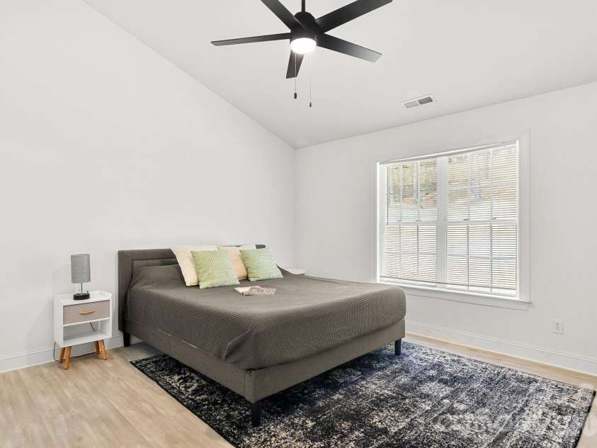 11110 Caroline Whitney Circle, Charlotte, NC 28212.  MLS# CAR4425727, YatesRealty ID 53046. Primary Bedroom