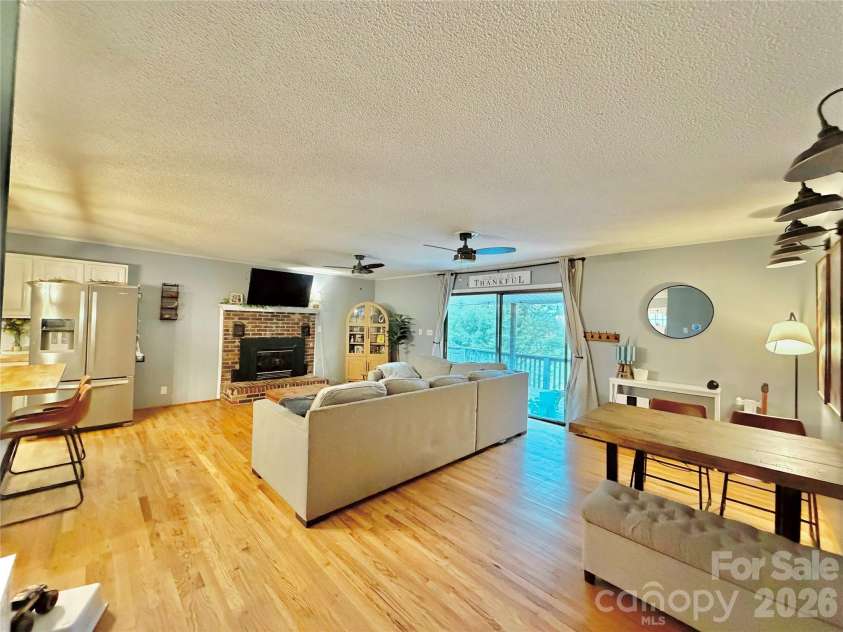 390 Hickory Hill Drive, Spruce Pine, NC 28777.  MLS# CAR4428483, YatesRealty ID 53049. 