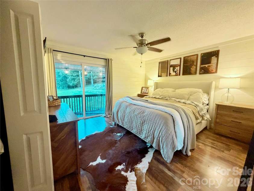 390 Hickory Hill Drive, Spruce Pine, NC 28777.  MLS# CAR4428483, YatesRealty ID 53049. 