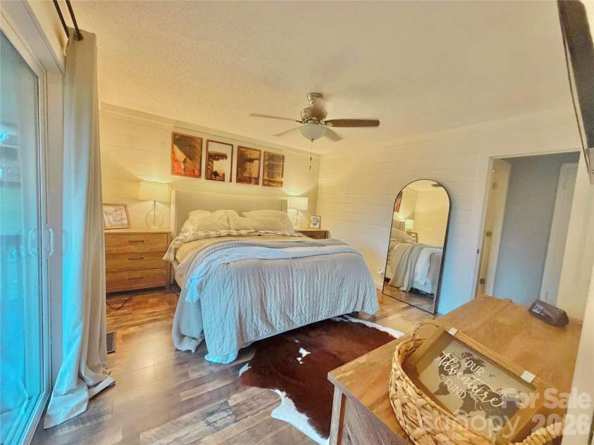 390 Hickory Hill Drive, Spruce Pine, NC 28777.  MLS# CAR4428483, YatesRealty ID 53049. 