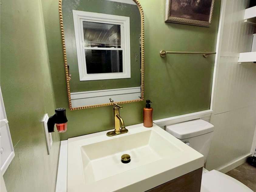 390 Hickory Hill Drive, Spruce Pine, NC 28777.  MLS# CAR4428483, YatesRealty ID 53049. 