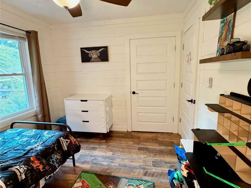 390 Hickory Hill Drive, Spruce Pine, NC 28777.  MLS# CAR4428483, YatesRealty ID 53049. 