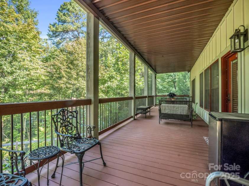 159 Bee Tree Point, Lake Lure, NC 28746.  MLS# CAR4172811, YatesRealty ID 5305. 
