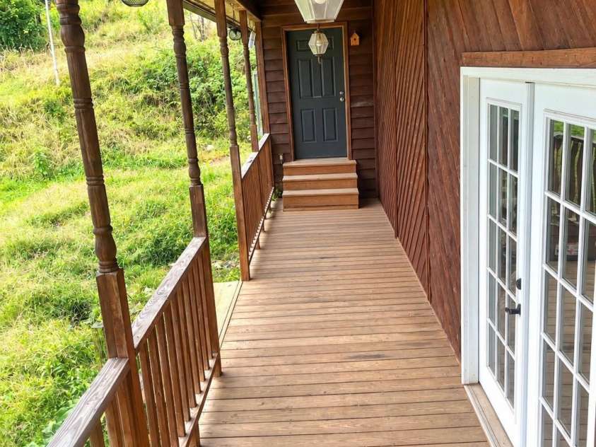 323 Forrest Fisher Road, Spruce Pine, NC 28777.  MLS# CAR4428534, YatesRealty ID 53050. Edited to remove personal items for reference purposes