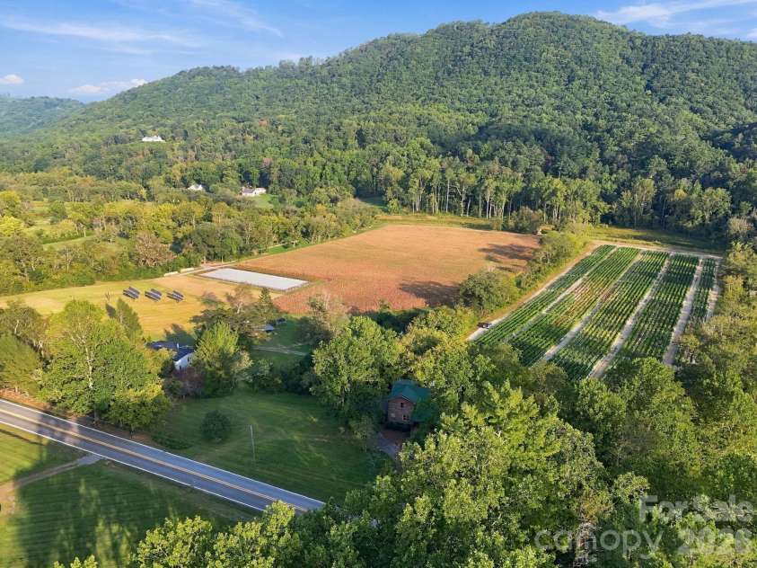 720 Cane Creek Road, Fletcher, NC 28732.  MLS# CAR4425358, YatesRealty ID 53051. 