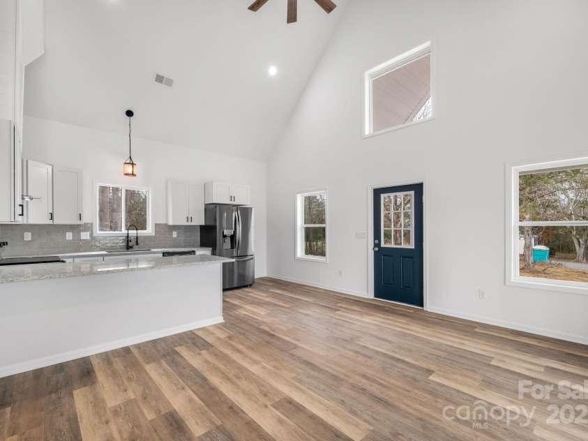842 Lincoln Drive, Shelby, NC 28152.  MLS# CAR4333360, YatesRealty ID 5306. 
