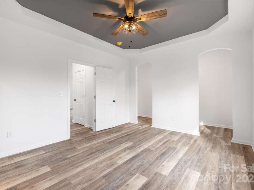 842 Lincoln Drive, Shelby, NC 28152.  MLS# CAR4333360, YatesRealty ID 5306. 