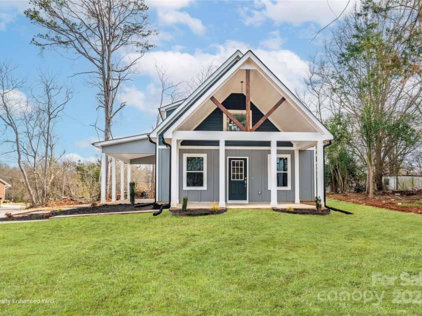 842 Lincoln Drive, Shelby, NC 28152.  MLS# CAR4333360, YatesRealty ID 5306. 