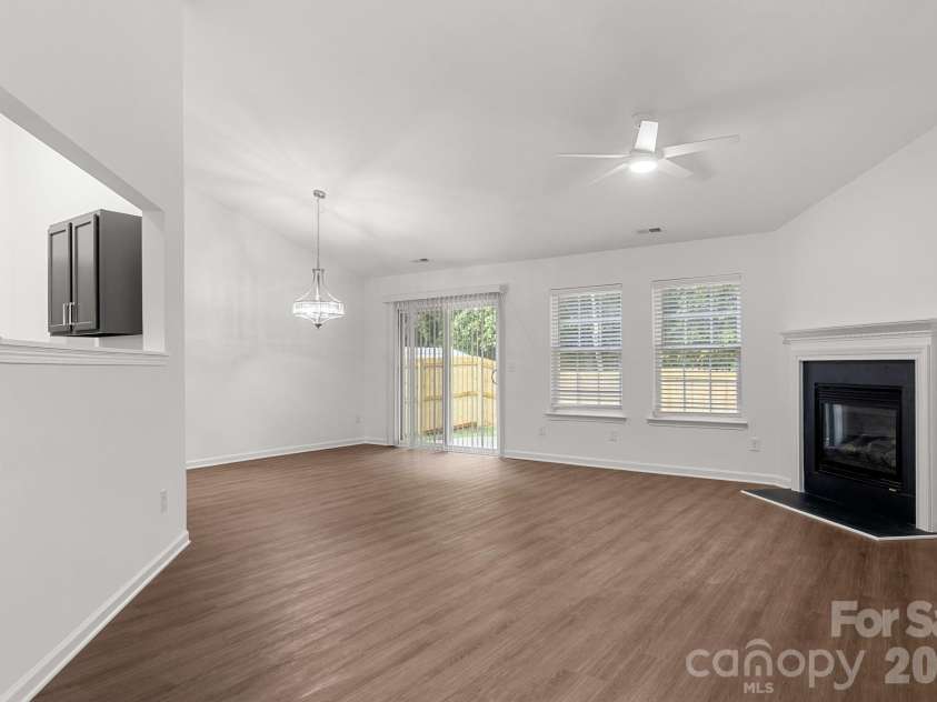 1940 Waters Trail Drive, Charlotte, NC 28216.  MLS# CAR4418345, YatesRealty ID 53063. 