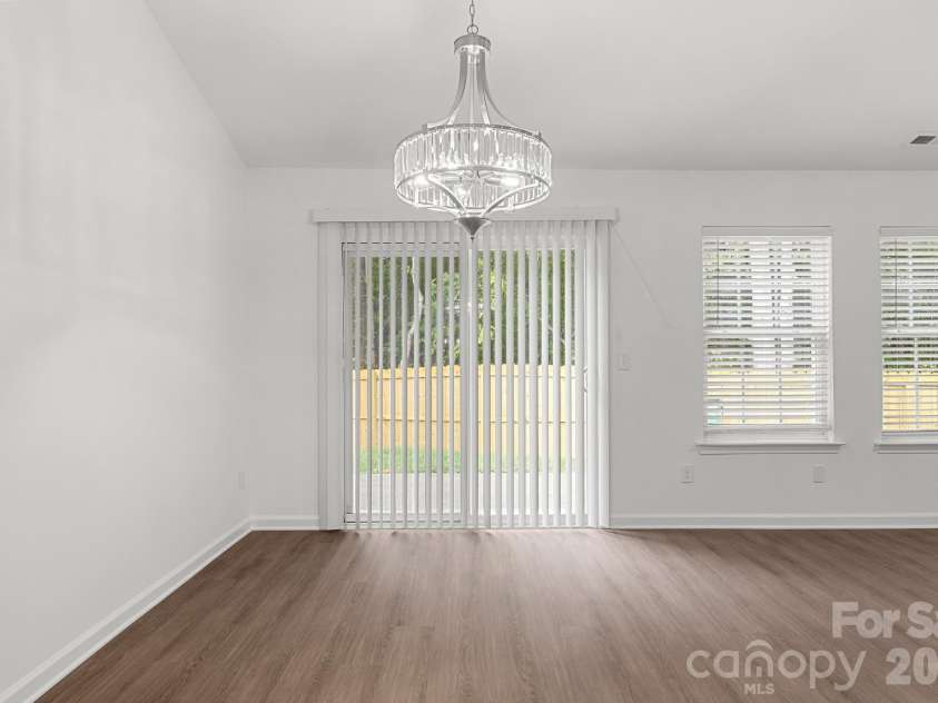 1940 Waters Trail Drive, Charlotte, NC 28216.  MLS# CAR4418345, YatesRealty ID 53063. 
