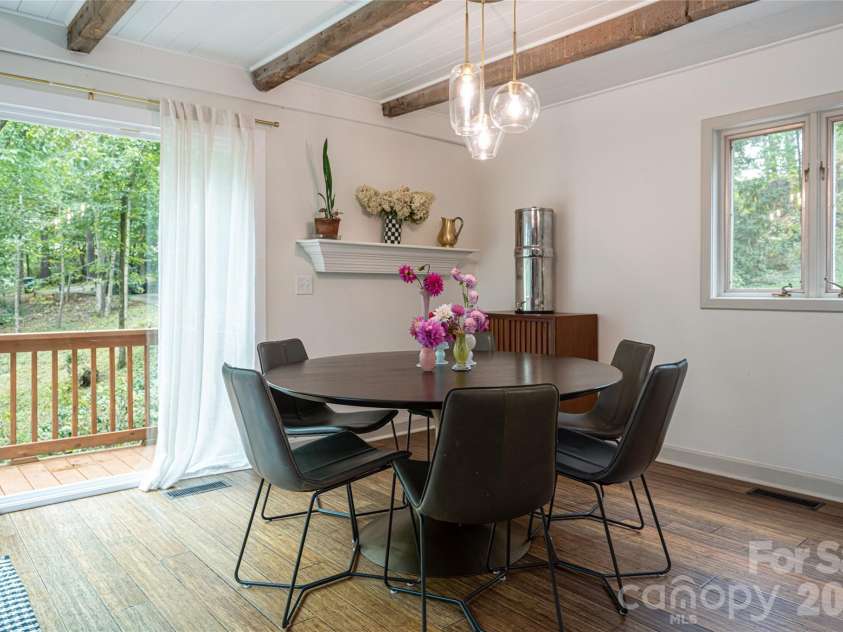 93 White Pine Drive, Fletcher, NC 28732.  MLS# CAR4428207, YatesRealty ID 53064. 