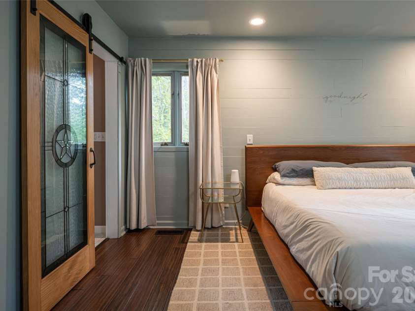 93 White Pine Drive, Fletcher, NC 28732.  MLS# CAR4428207, YatesRealty ID 53064. 