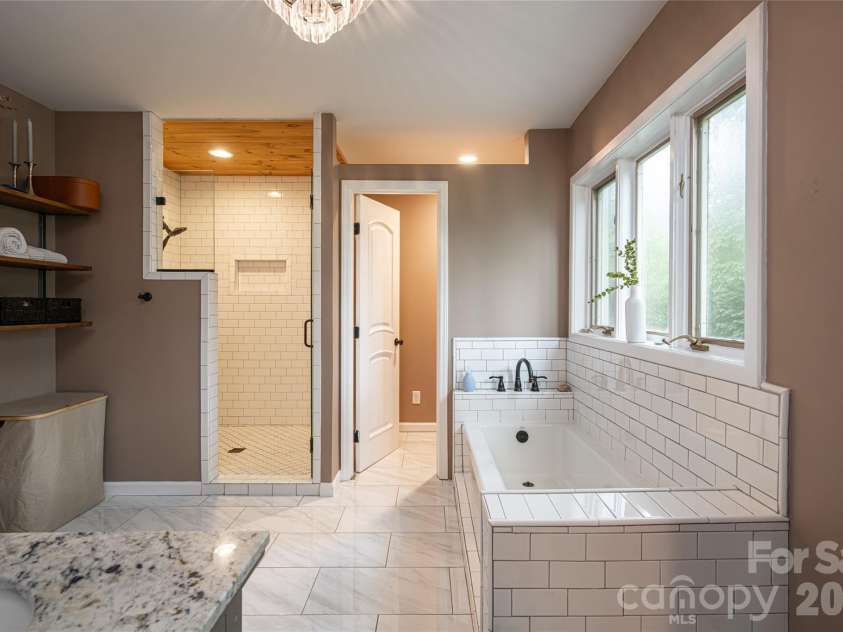 93 White Pine Drive, Fletcher, NC 28732.  MLS# CAR4428207, YatesRealty ID 53064. 