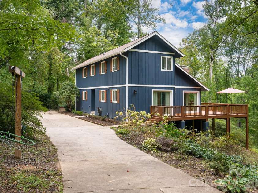 93 White Pine Drive, Fletcher, NC 28732.  MLS# CAR4428207, YatesRealty ID 53064. 