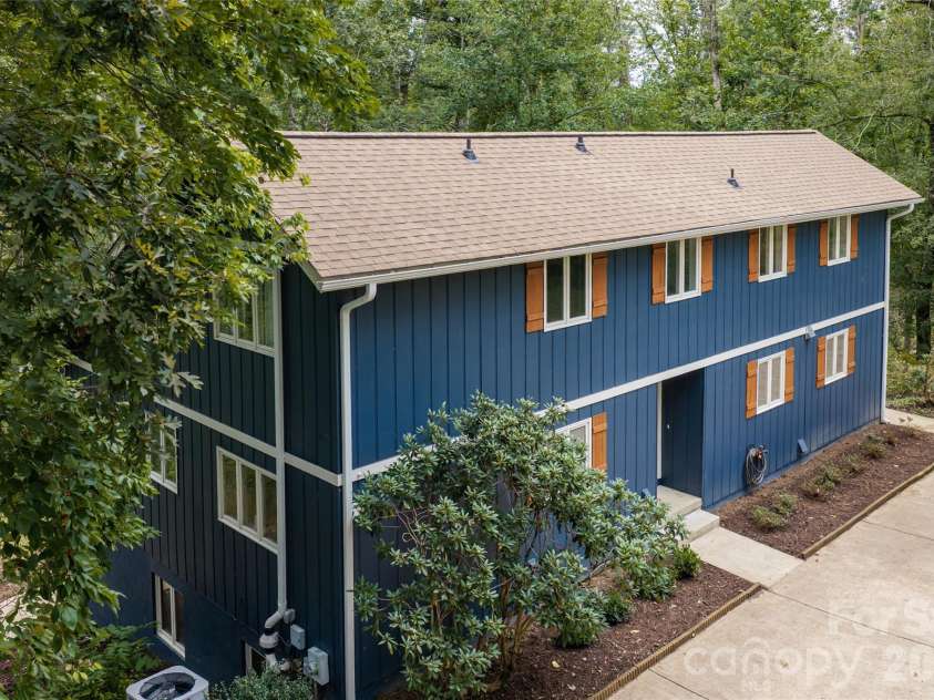 93 White Pine Drive, Fletcher, NC 28732.  MLS# CAR4428207, YatesRealty ID 53064. 