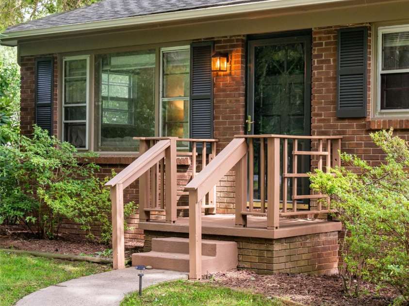 245 Weston Road, Arden, NC 28704.  MLS# CAR4413873, YatesRealty ID 53065. 