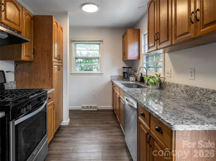 245 Weston Road, Arden, NC 28704.  MLS# CAR4413873, YatesRealty ID 53065. 