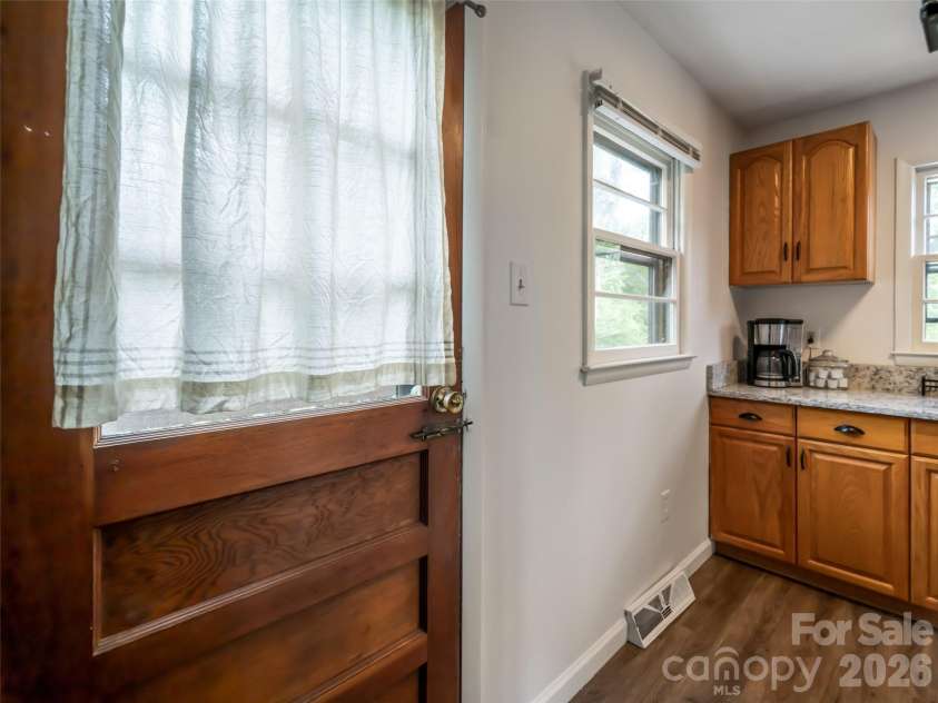 245 Weston Road, Arden, NC 28704.  MLS# CAR4413873, YatesRealty ID 53065. 