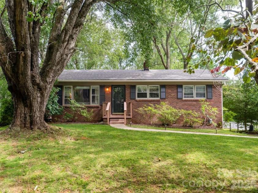 245 Weston Road, Arden, NC 28704.  MLS# CAR4413873, YatesRealty ID 53065. 