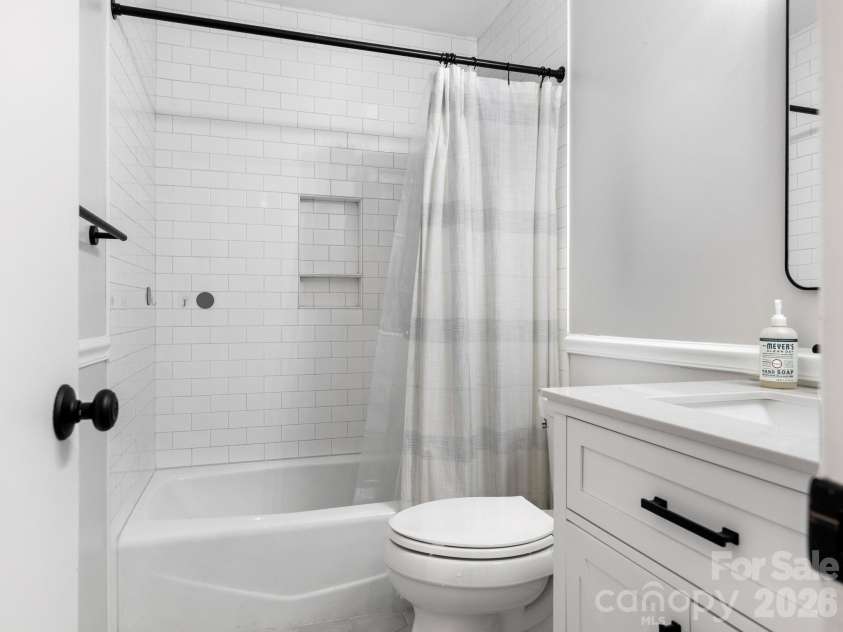 8319 Braeside Court, Charlotte, NC 28270.  MLS# CAR4427940, YatesRealty ID 53067. Full Bath 2