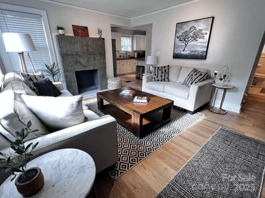 4317 Ruskin Drive, Charlotte, NC 28209.  MLS# CAR4227093, YatesRealty ID 5307. 