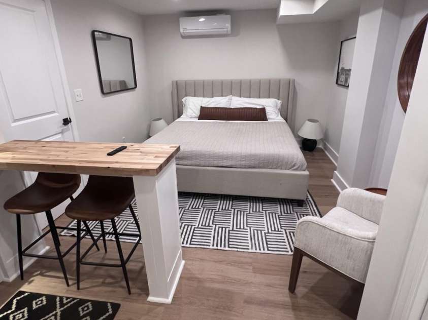 4317 Ruskin Drive, Charlotte, NC 28209.  MLS# CAR4227093, YatesRealty ID 5307. 