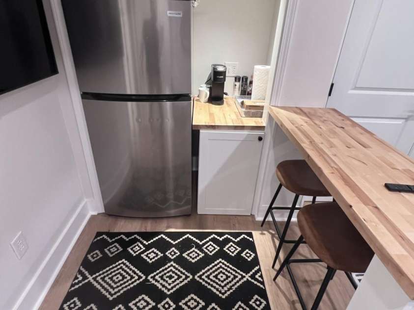 4317 Ruskin Drive, Charlotte, NC 28209.  MLS# CAR4227093, YatesRealty ID 5307. 