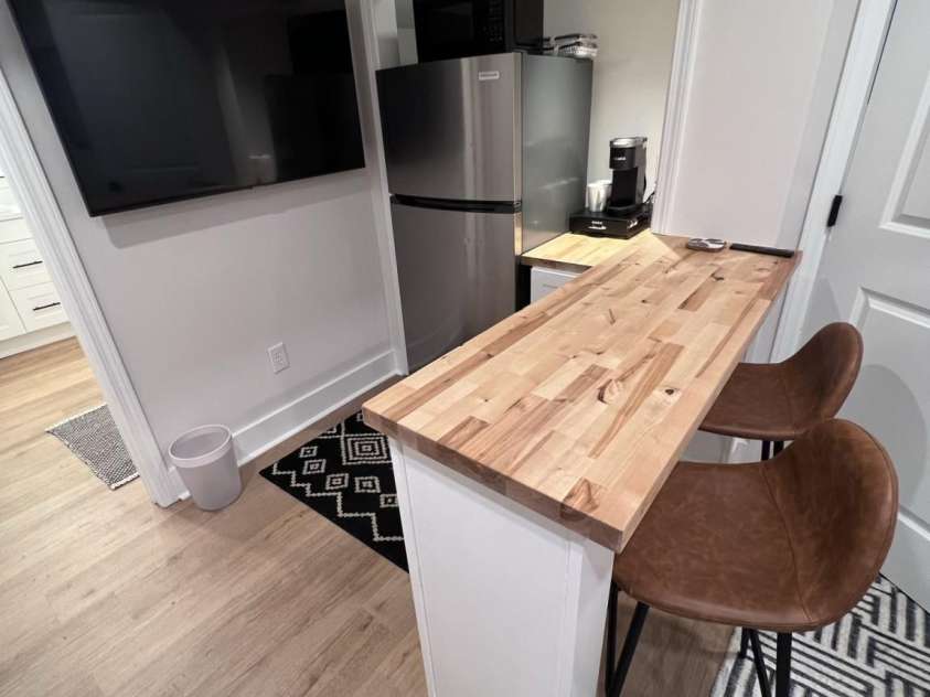 4317 Ruskin Drive, Charlotte, NC 28209.  MLS# CAR4227093, YatesRealty ID 5307. 