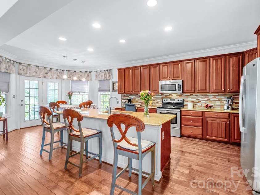 402 Deercross Lane, Waxhaw, NC 28173.  MLS# CAR4424603, YatesRealty ID 53070. 