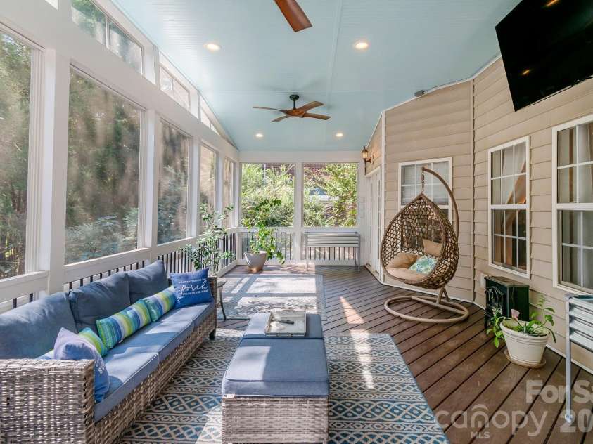 402 Deercross Lane, Waxhaw, NC 28173.  MLS# CAR4424603, YatesRealty ID 53070. 